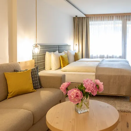 Gstaaderhof - Active & Relax 4* Gstaad